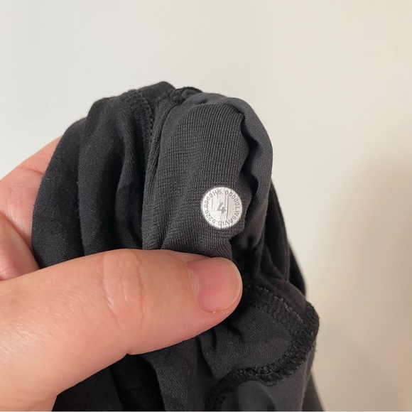 Lululemon Align Crop *21" Incognito Camo Multi Grey Size 4 - Picture 10 of 10